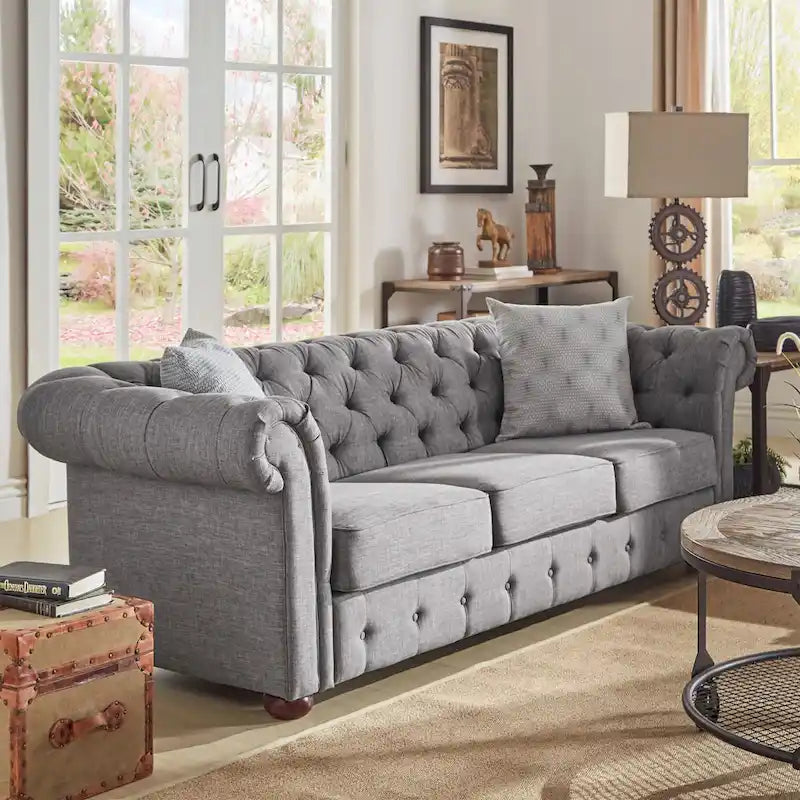Chesterfield-Sofa mit gerafften geschwungenen Armlehnen