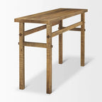 Kleiner Beistelltisch aus hellem Holz
