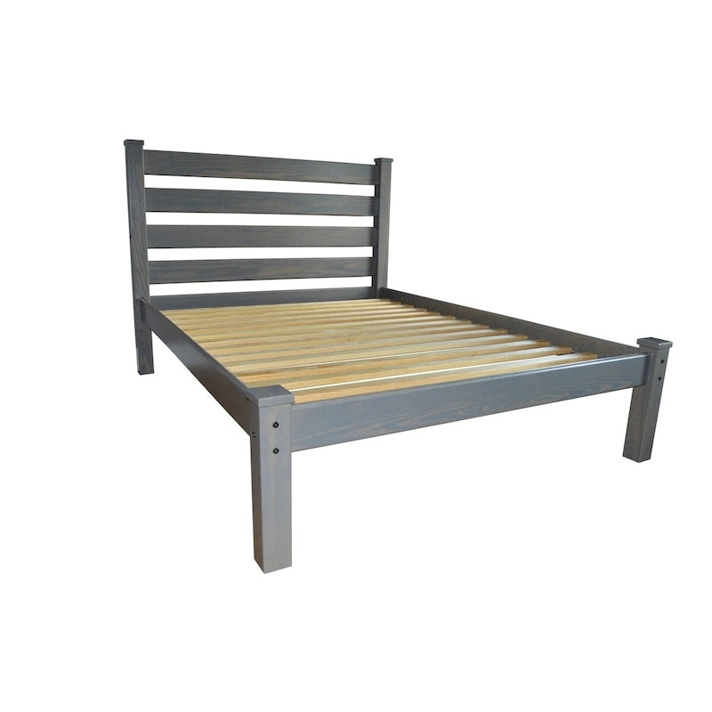 Unfertiges Queensize-Podiumbett aus massivem Kiefernholz