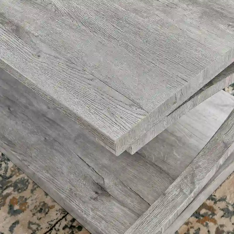 Couchtisch aus Massivholz mit Ablagefach
